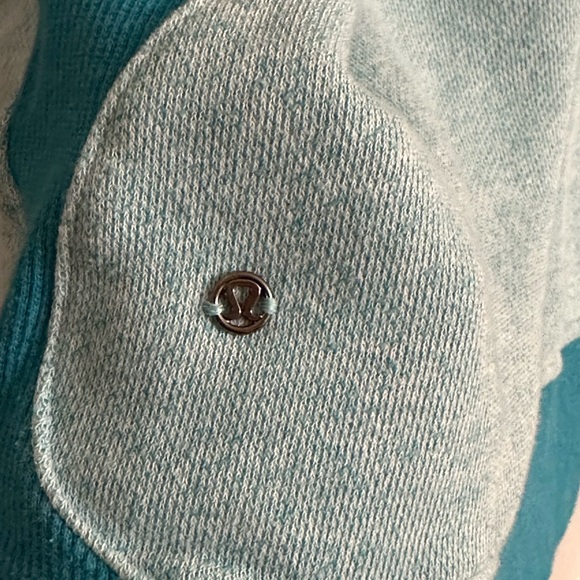 Lululemon Scuba Full Zip Hoodie Size 8 - Picture 3 of 4